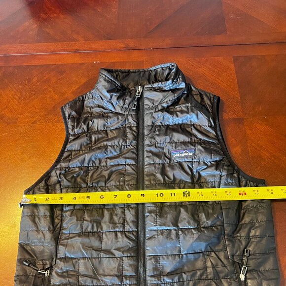 Patagonia Womens Black Quilted Insulated Vest S Lightweight Warm Layering read - Picture 9 of 15